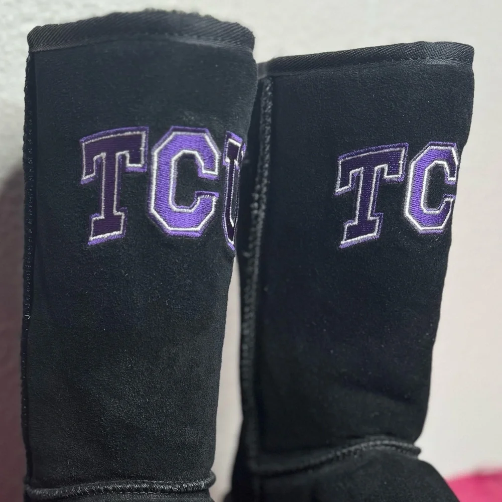 TCU 💜 Women’s Black Suede UGG-Style Calf-High, Faux Fur Boots (Size 9)